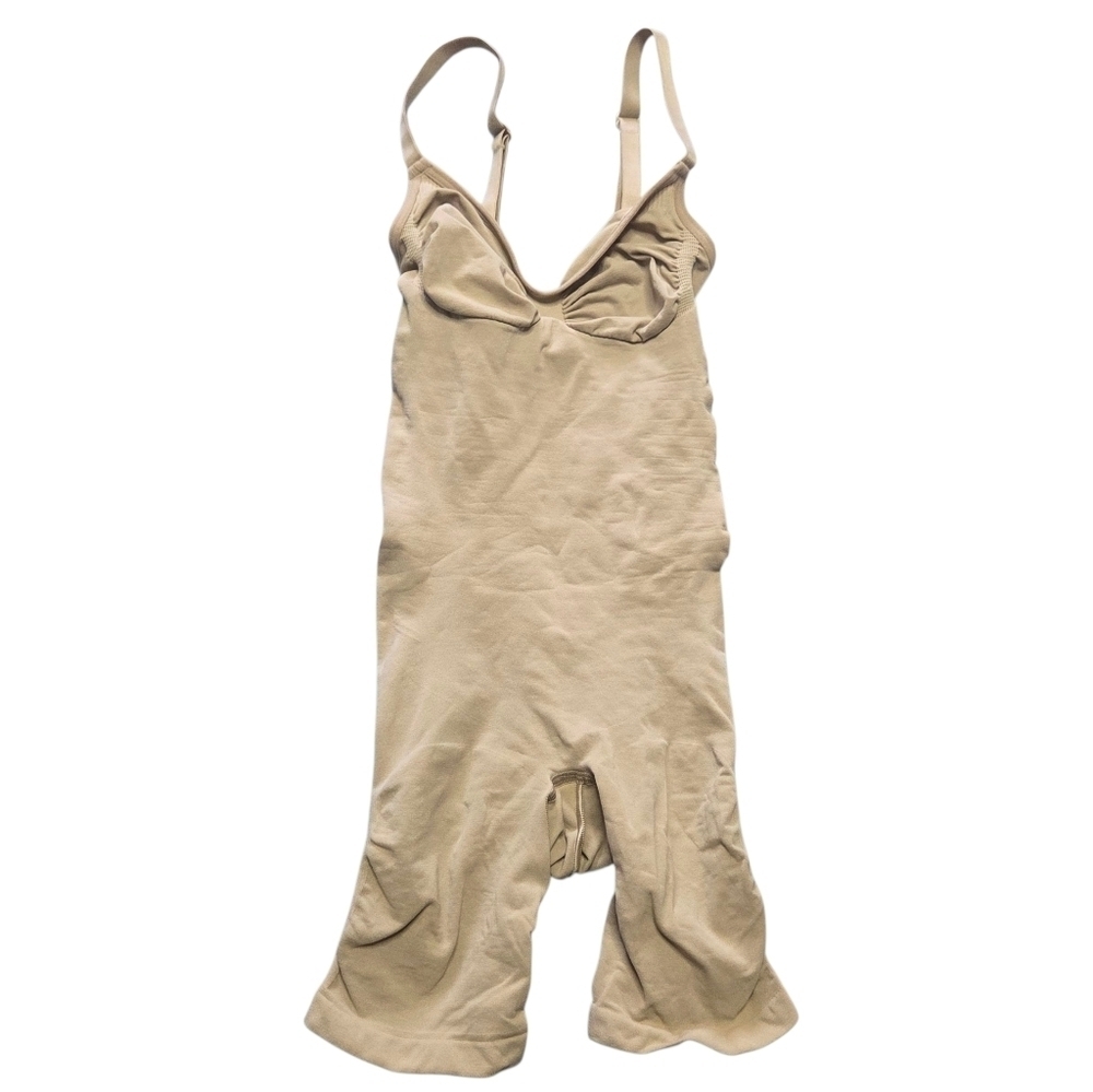 Skims Seamless Sculpt Mid Thigh Bodysuit Body Shaper Sculpting Clay Small NWOT